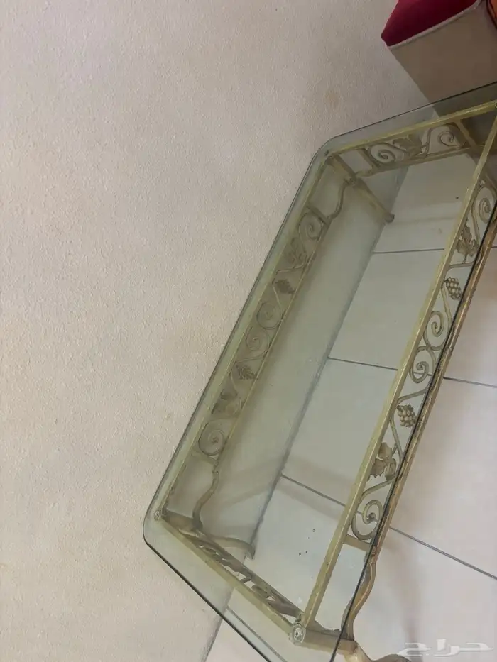 اثاث كنبات وفرشه وطاوله 3