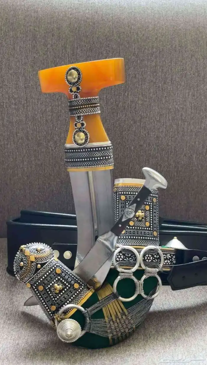 جنبيه الصامل يتواصل واتس الرقم 3