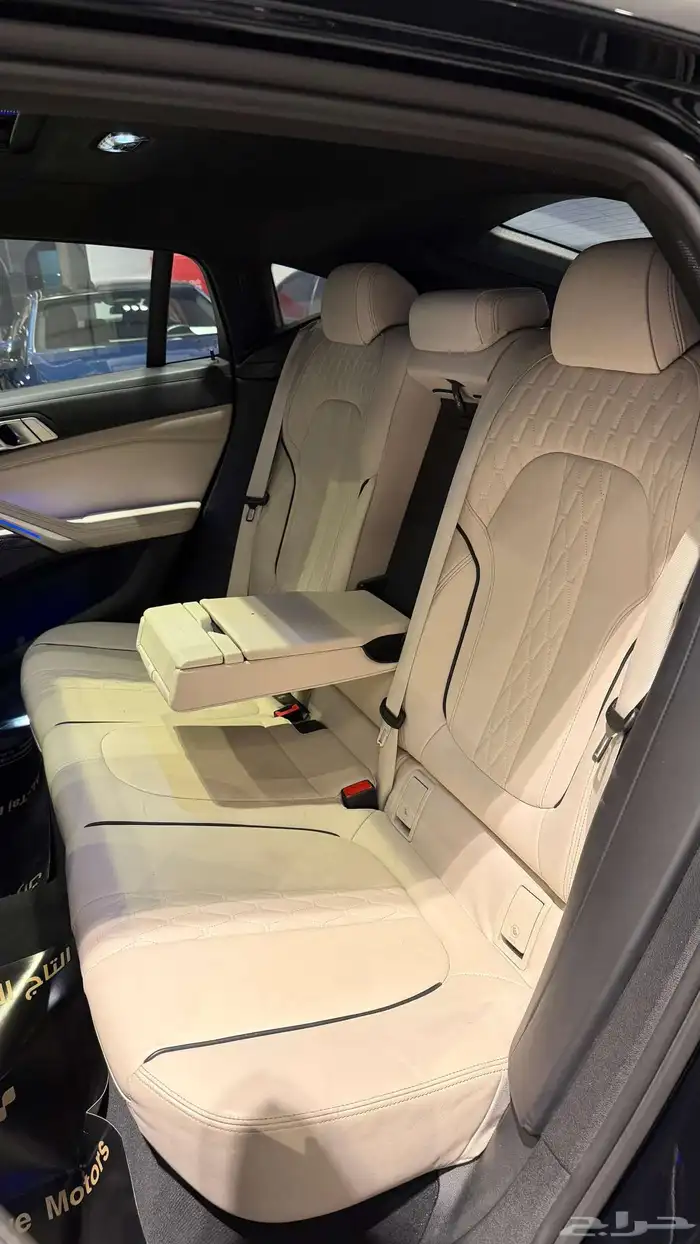 BMW X6 M-KIT V8 14
