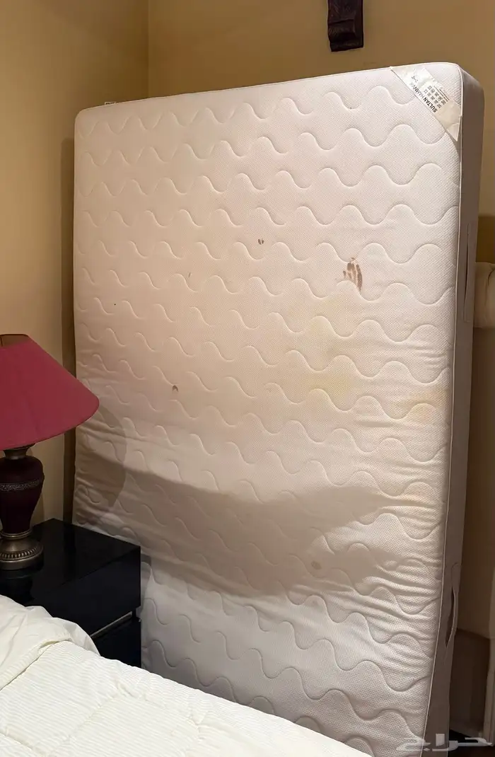 سرير ايكيا كبير حديدي كلاسيكBig metal classic Ikea bed 1