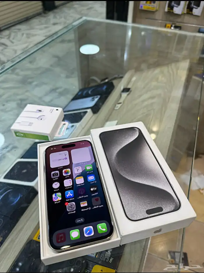 آيفون 15 برو 1