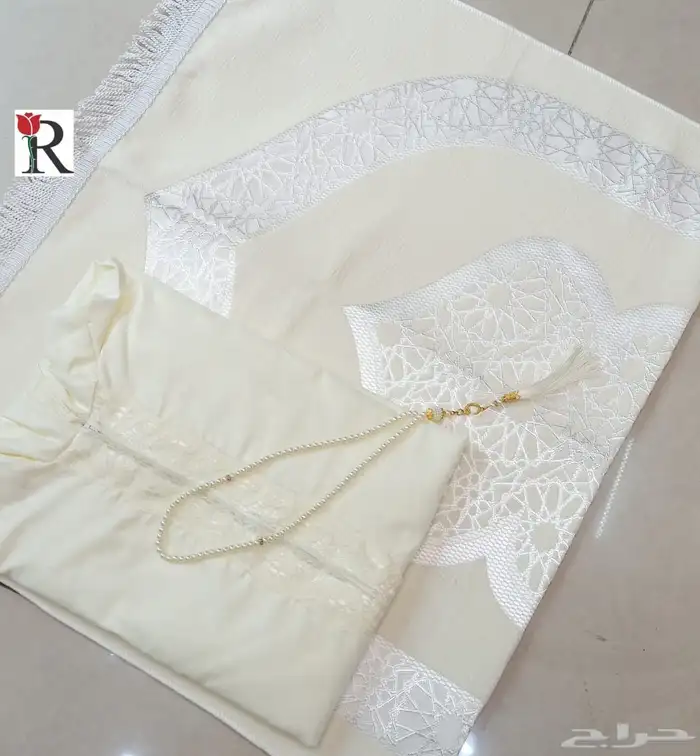 طقم سجاد وشرشف صلاه 19