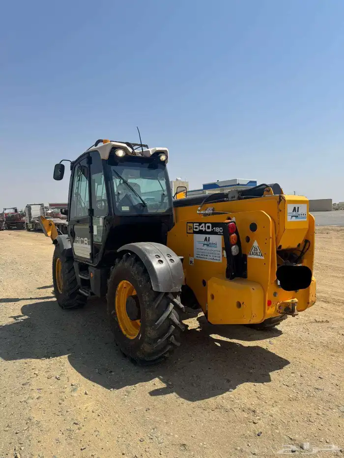 رافعه جي سي بي للبيع موديل  2017 0