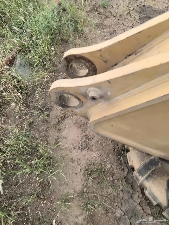 للبيع وصلت بوم كتربلر 349   345 Caterpillar trac 1