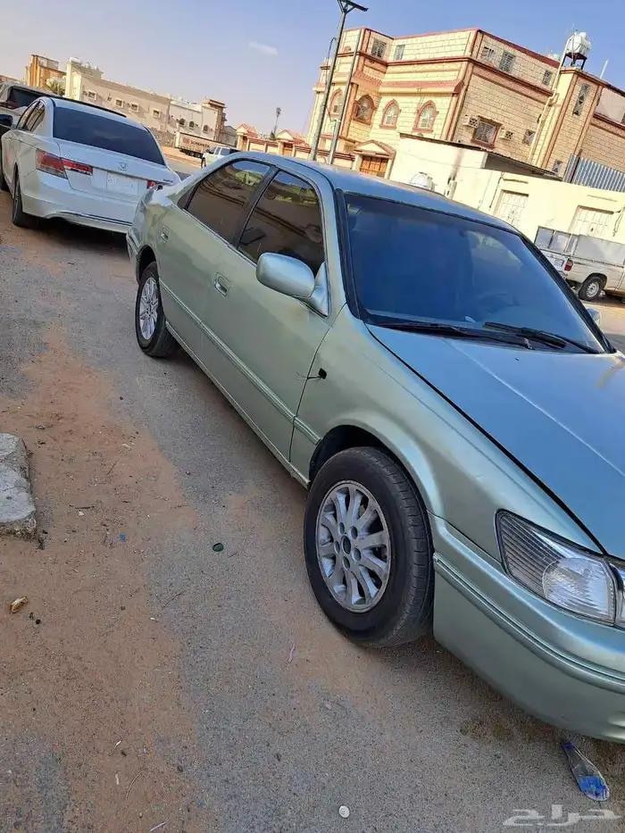 للبيع كامري 2002 0