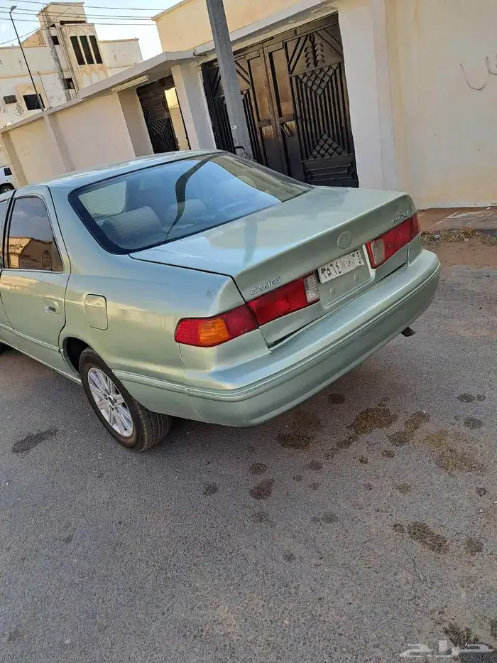 للبيع كامري 2002 5