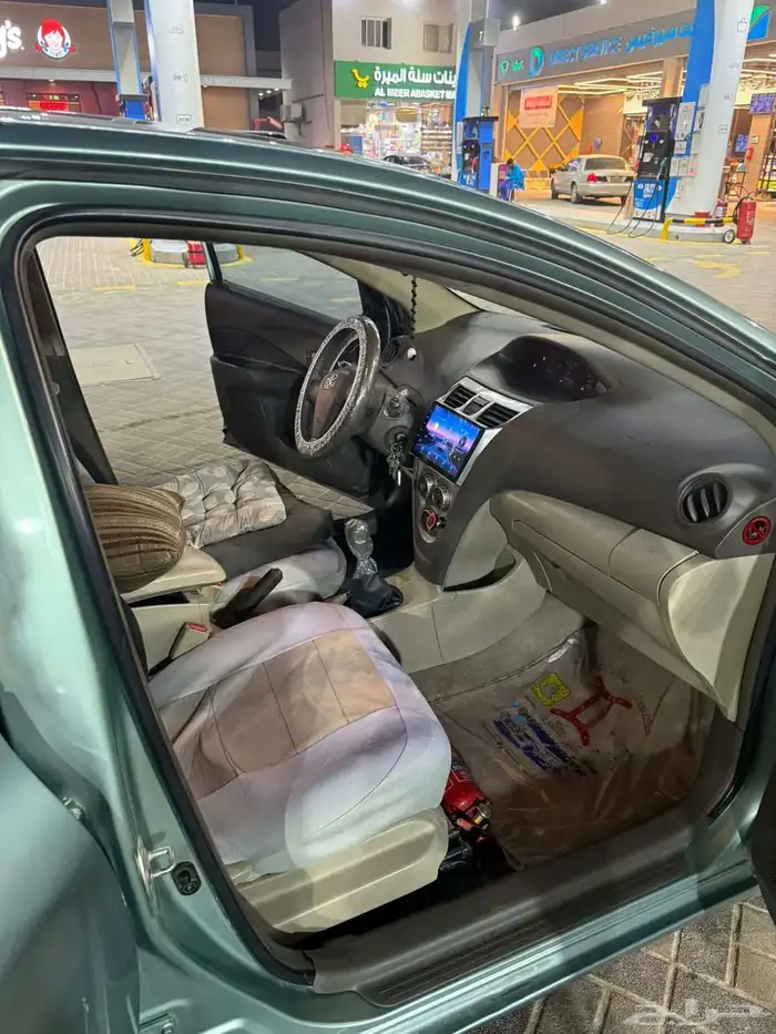 تم البع تويوتا ياريس 2009 للبيع جير عادي 9