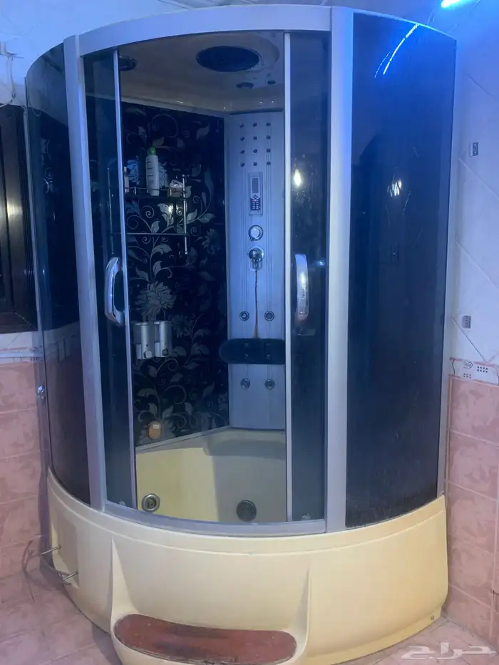 جاكوزي وساونا شغال ونظيف واستخدام بسيط 0