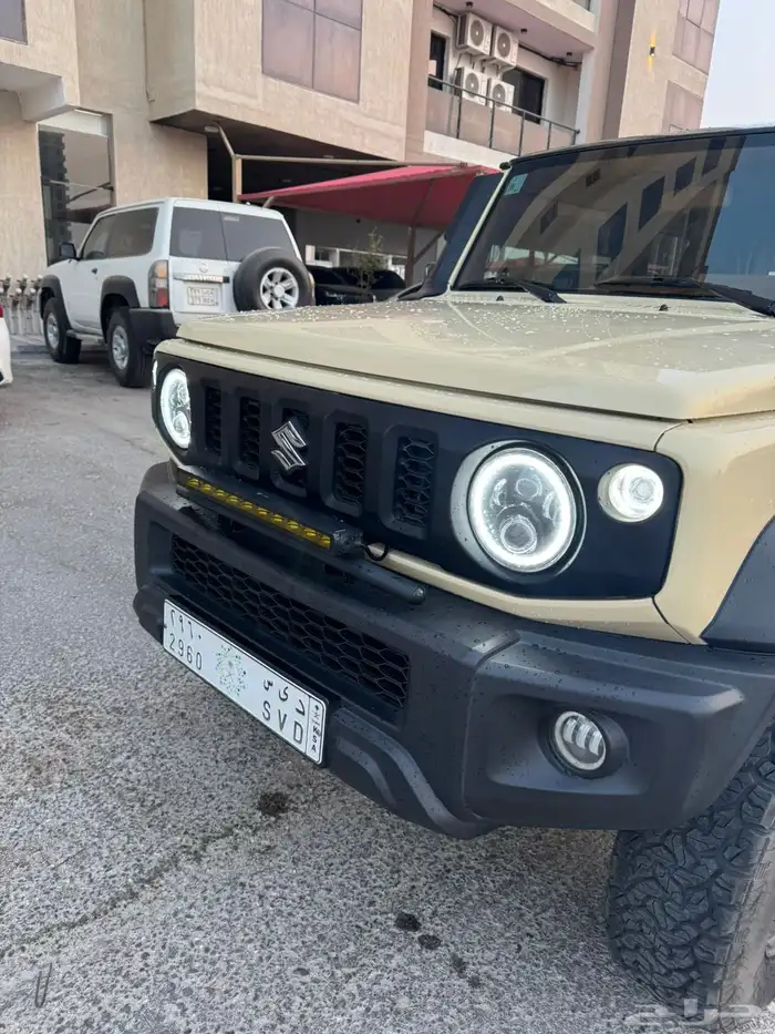 سوزوكي جمني 2022 10