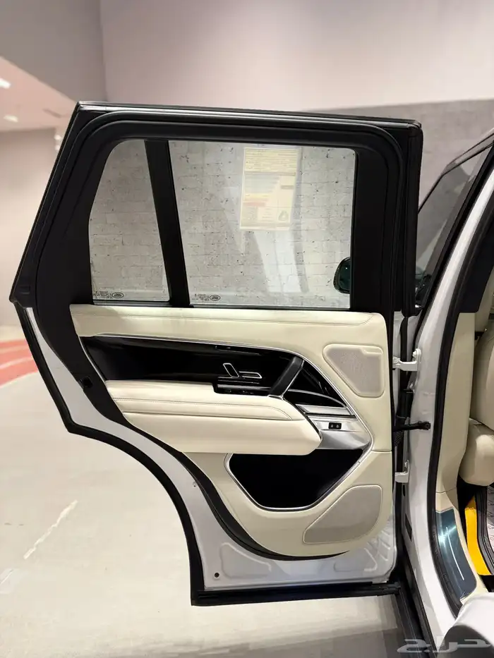 رينج روفر HSE P400 6