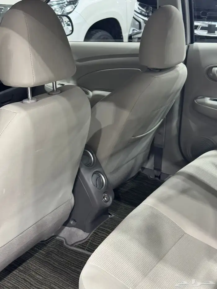 نيسان صني 2023 كمفورت - عداد 75 الف كيلو 6