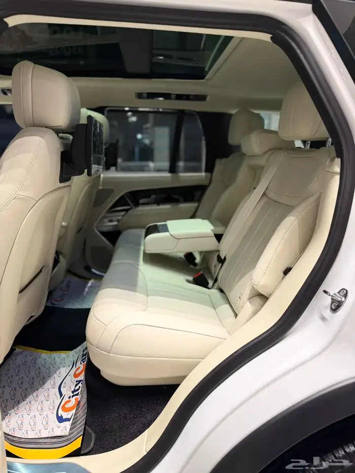 رينج روفر HSE P400 8