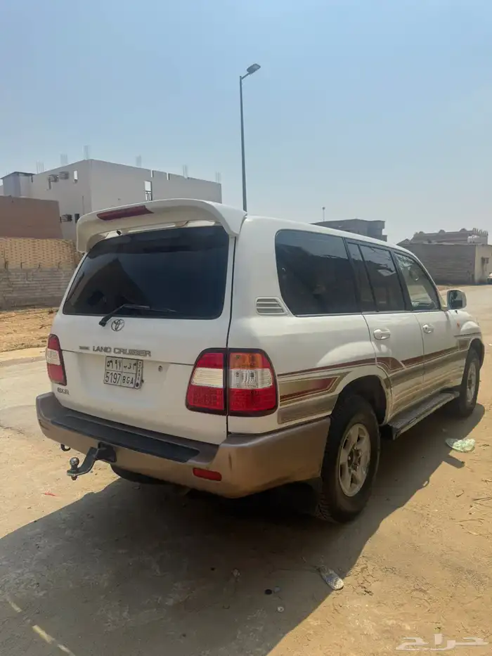 صالون 2000 علي الشرط 1