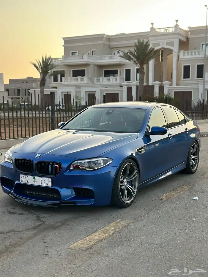 BMW M5 8