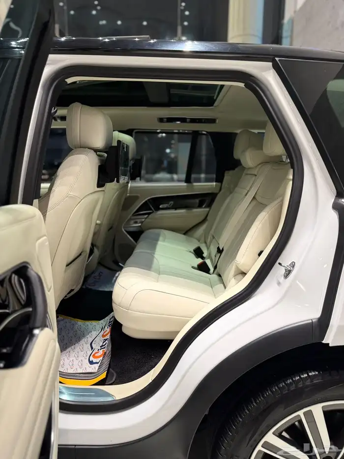 رينج روفر HSE P400 7