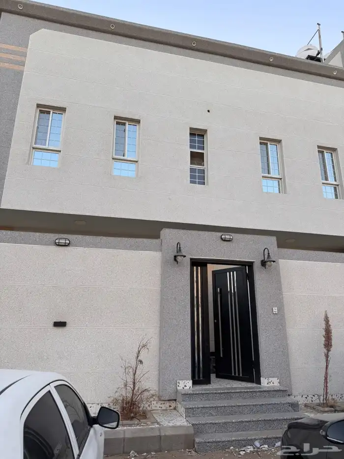 شقه للبيع حي اليرموك 1