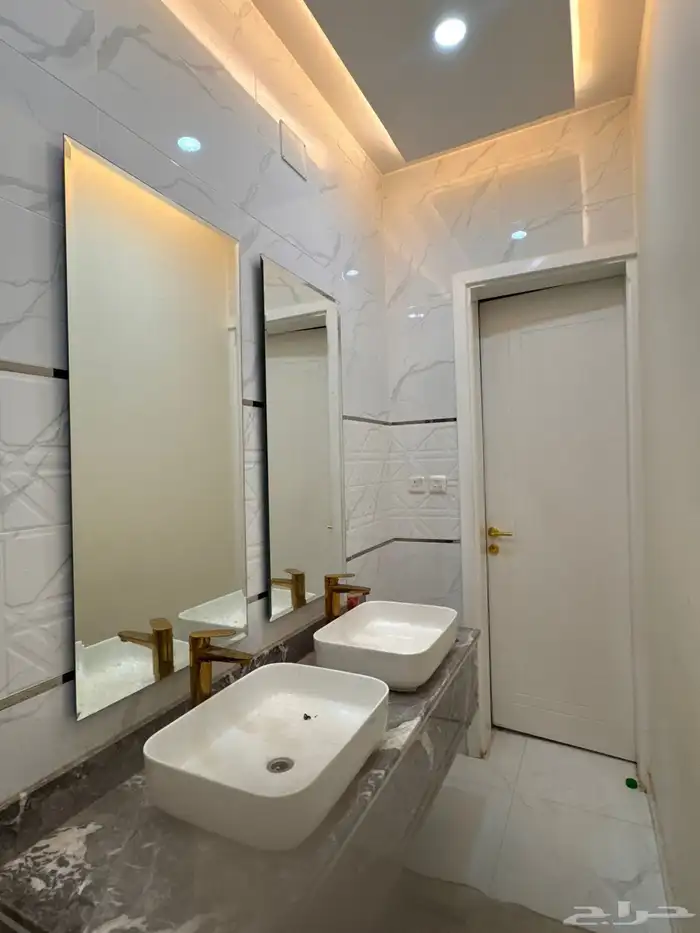 شقه للبيع حي اليرموك 0