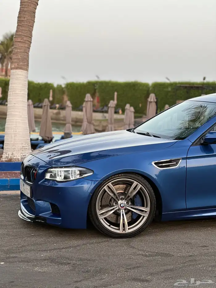 BMW M5 5
