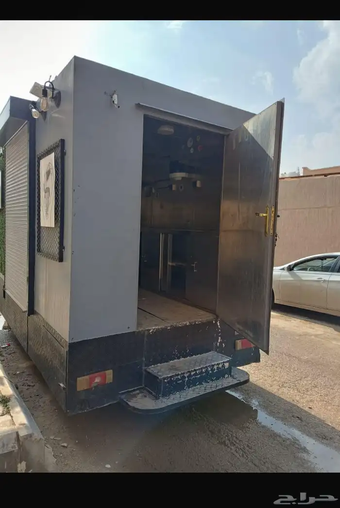 يوجد لدي فود ترك كامل للإيجار الشهري 9