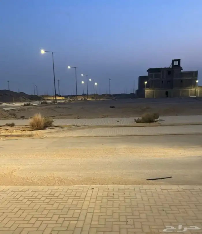 للبيع ارض سكنية في مخطط السحاب م300 شارع20 1