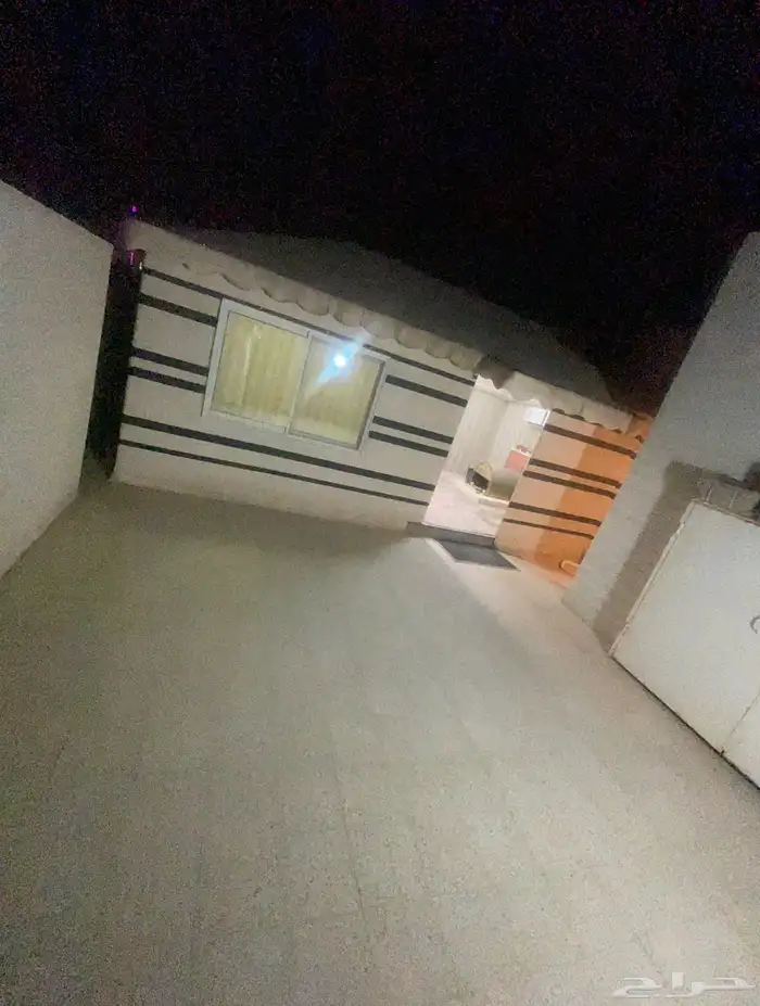 شقه بفيلا مدخل ودرج مستقل حي الياسمين للايجار السنوي 2