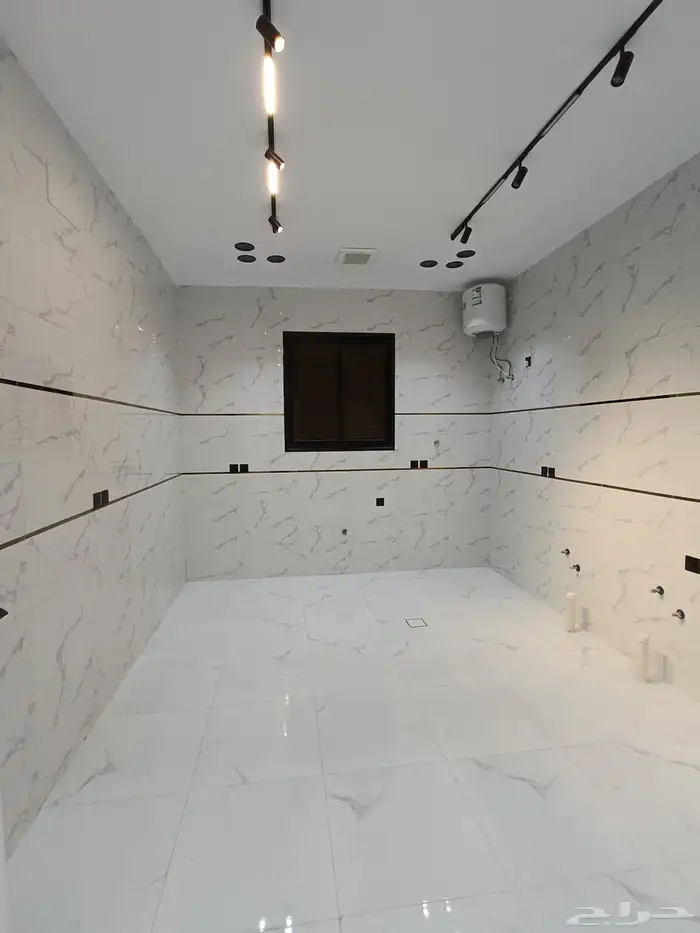 شقه أرضي مدخل مستقل تشطيبات Vib حي الضيافة 9