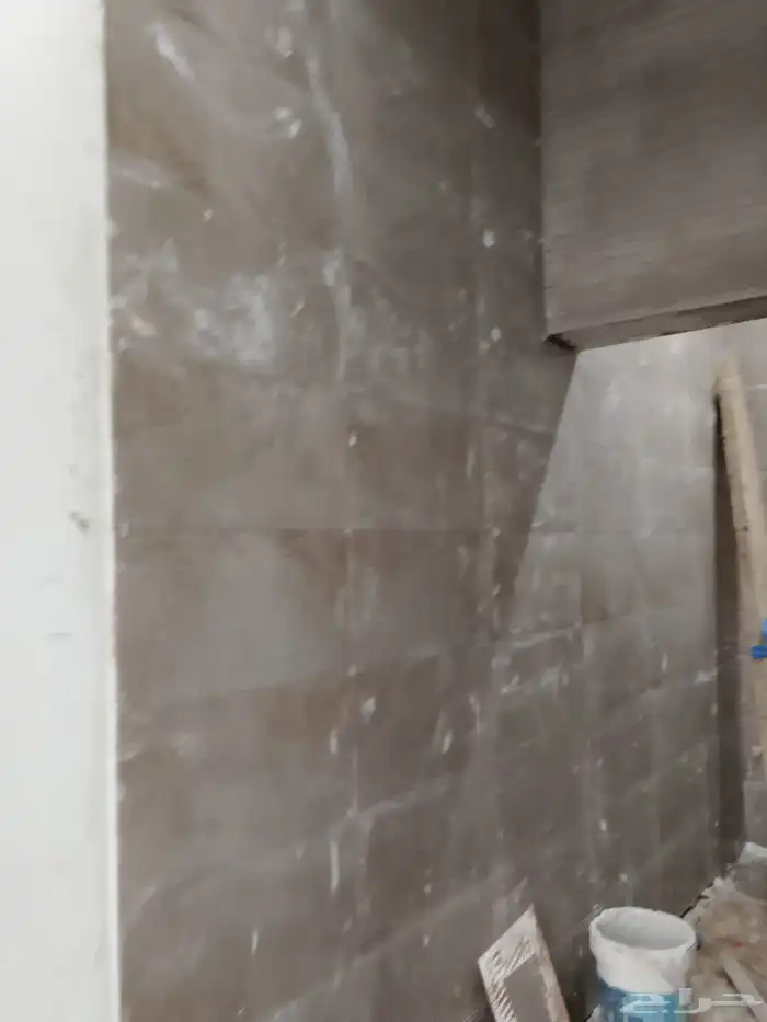 معلم تركيب بلاط وبرسلين ورخام شغل نضيف واسعار ممتازه 0561293 0