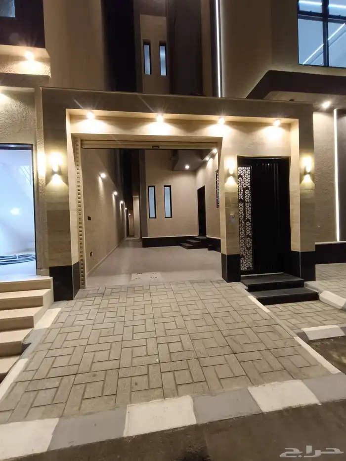 شقه أرضي مدخل مستقل تشطيبات Vib حي الضيافة 0