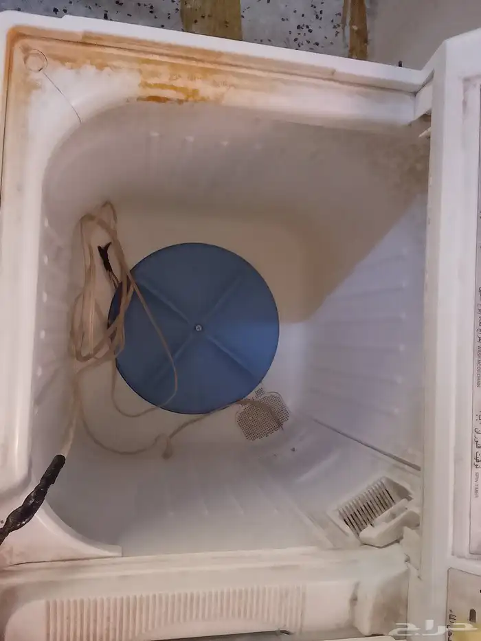 غسالة هيتاشي عادية 8كيلو بحالة جيدة بسعر220ريال 1