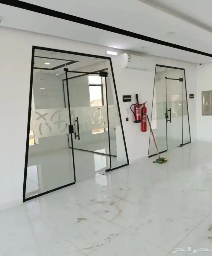 زجاج سكريت واجهات تجاريه ودربزين 6