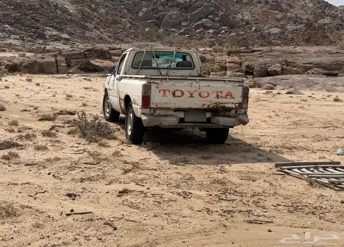 هايلكس82 0