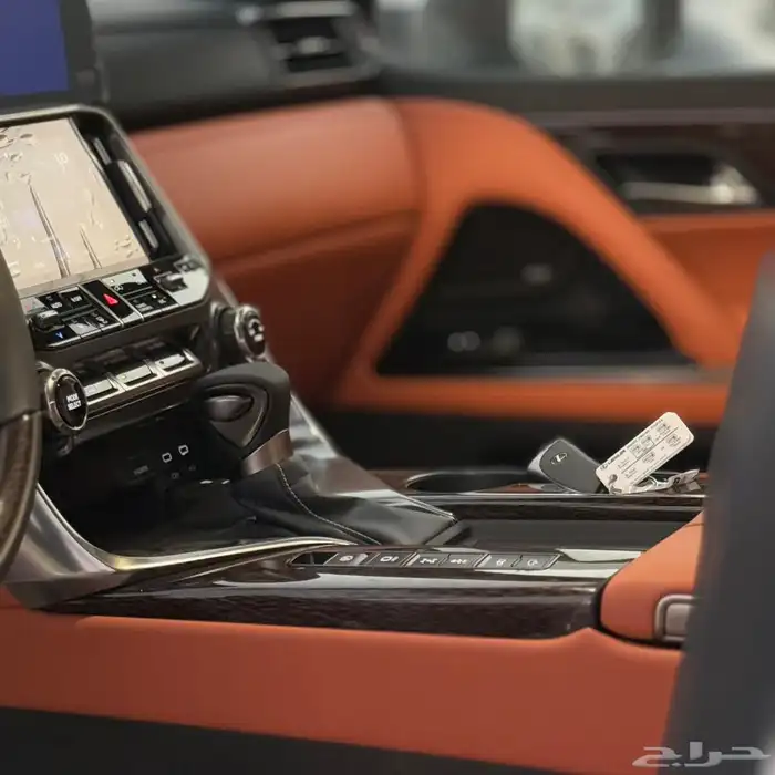 لكزس LX600 VIP موديل 2025 عرض دفعتين 0 فائدة 9