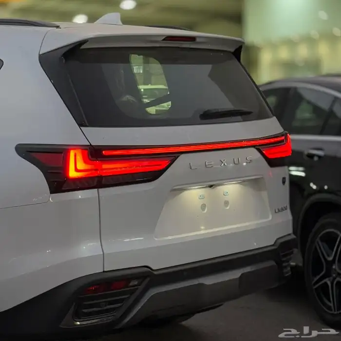 لكزس LX600 VIP موديل 2025 عرض دفعتين 0 فائدة 2