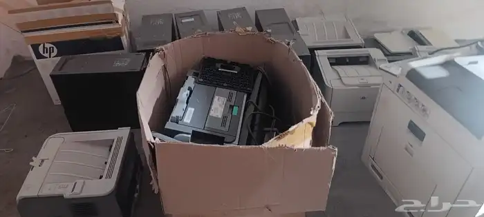 أجهزة كمبيوتر جديده عدد 6 مع شاشاتها 5 طابعات اتشي بي 1ماسح 1