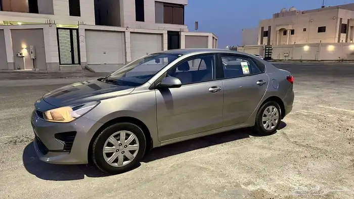كيا ريو 2022 البيع سريع وصامل ماني مقصر معه ابد 0