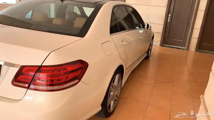 مرسيدس E300 2012 3