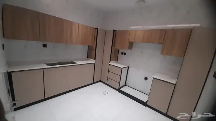 مطبخ جاهز 3 في3 في سعر 2100. وتاني شكل 2500 5