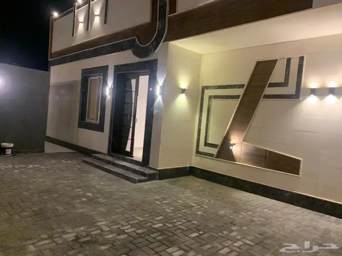 فيلا كبيره وغرفها واسعه للايجار تجاري سكني 0