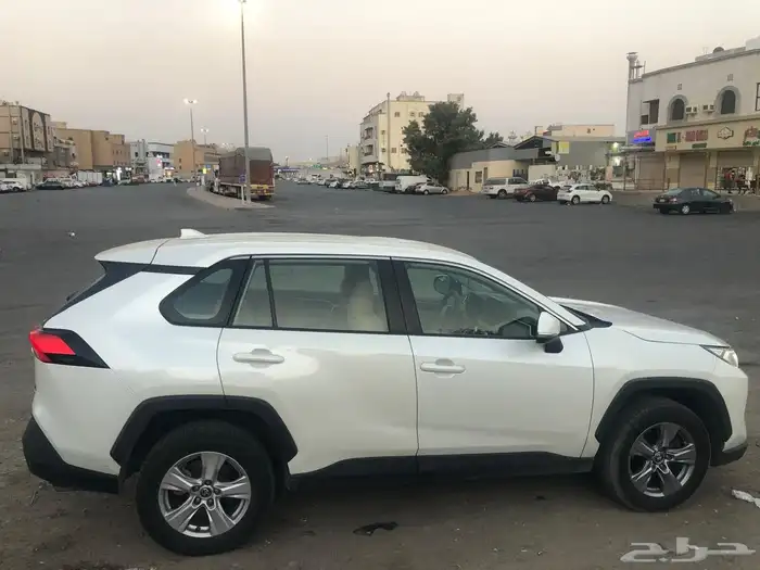 راف فور موديل 2020 مكينة 2000 دبل 0