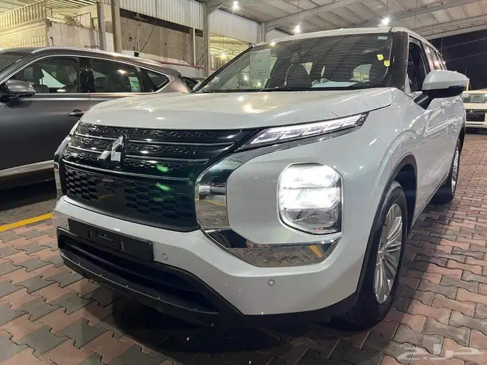 ميتسوبيشي اوتلاندر نص فل 2025 كاش _أقساط جميع البنوك وشركات 1