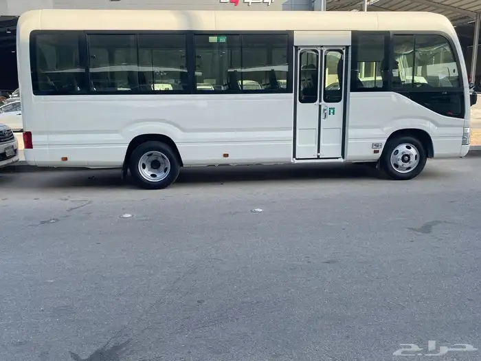 باص تويوتا كوستر 23 راكب بنزين بريمي 2025 3