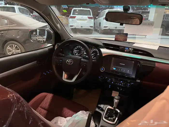 هايلوكس بنزين دبل S_ GLX موديل 2025 2