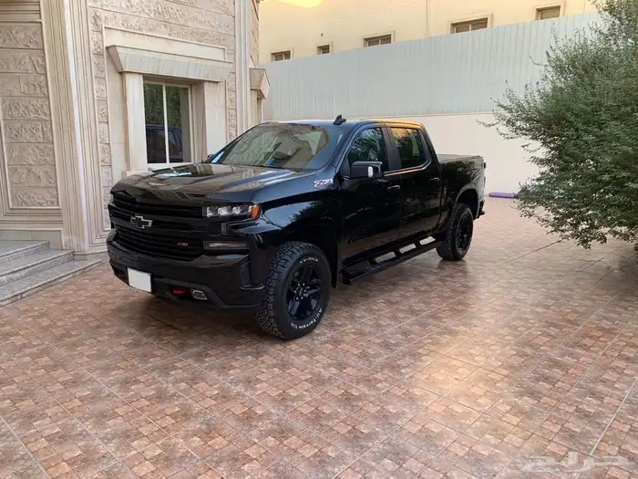 للبيع سلفرادوا 2021 Z71 غمارتين ( TRAIL BOSS ) 0