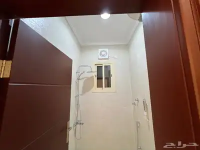 استديو للايجار غرفة و مطبخ ودورة مياه حي شوران بمكيف index