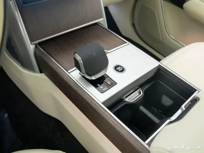 2025 Land Rover Range Rover AWD 4D Sport فل موصفات 16