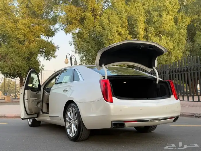 كاديلاك XT5 موديل 2014 33
