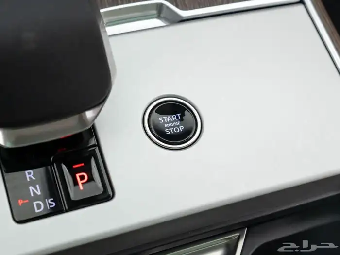 2025 Land Rover Range Rover AWD 4D Sport فل موصفات 2