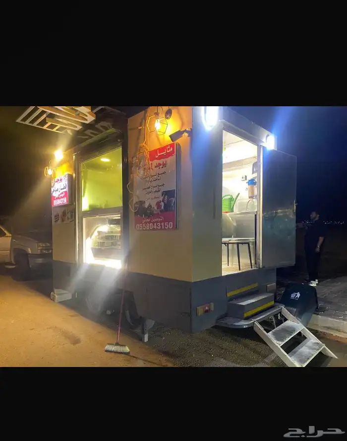 يوجد لدي فود ترك كامل للإيجار الشهري 10