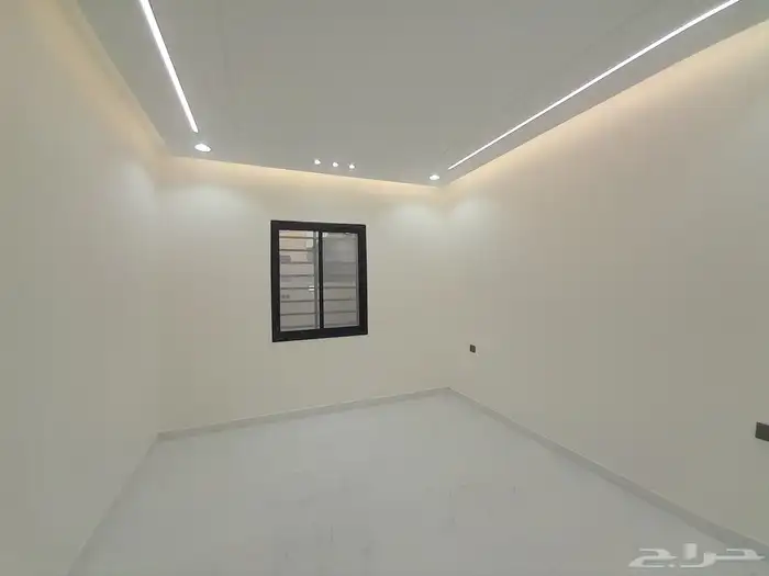 للبيع دور ارضي مع ملحق بمدخل سيارة تشطيبات فاخره بسعر 830الف 27