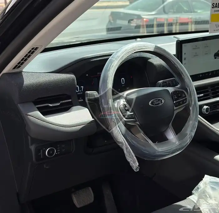 فورد اكسبلورر كمفورت أستاندر 2025 8